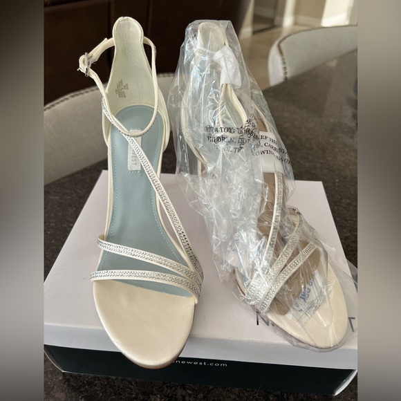NEW Nine West Heeled Sandals - Elegant & Classy - Picture 1 of 8